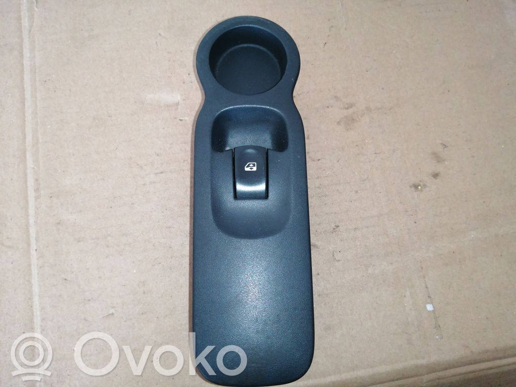 Renault Modus Electric window control switch 