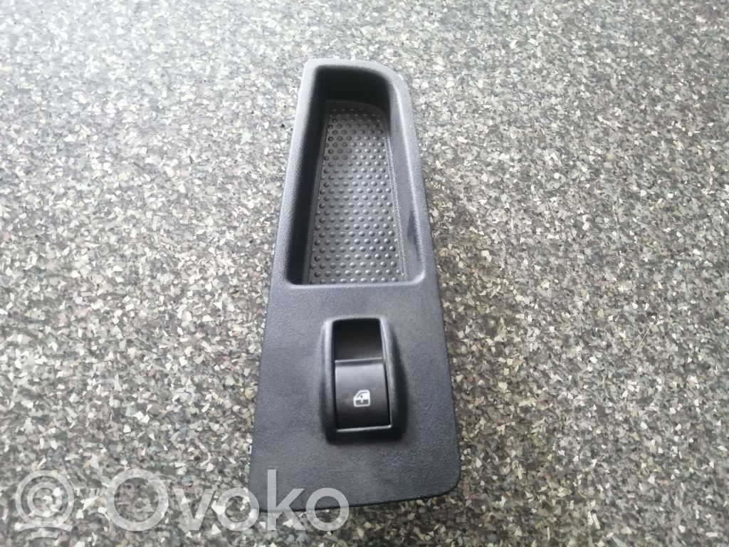 Lancia Delta Electric window control switch 