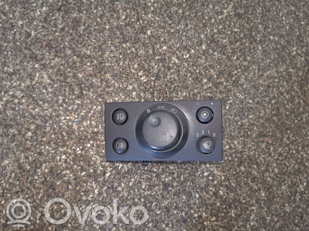 Opel Vectra C Light switch 