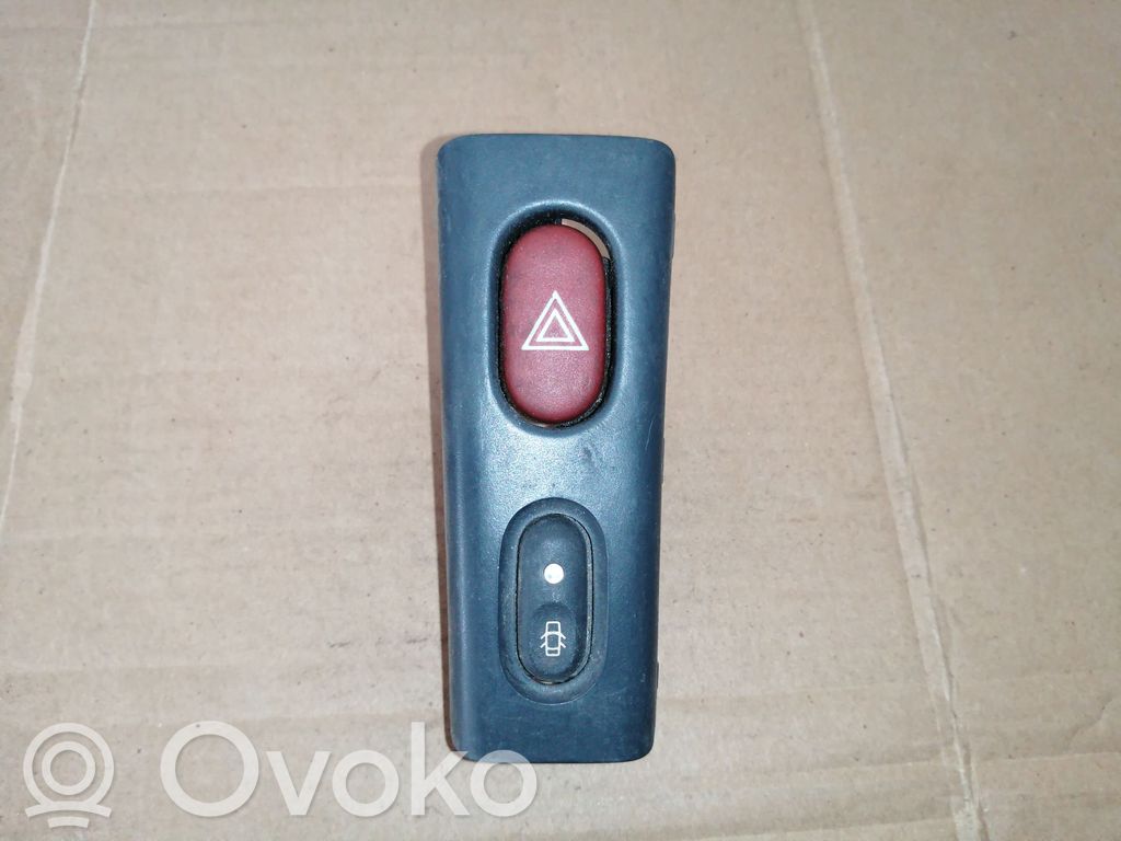 Renault Laguna I Hazard light switch 