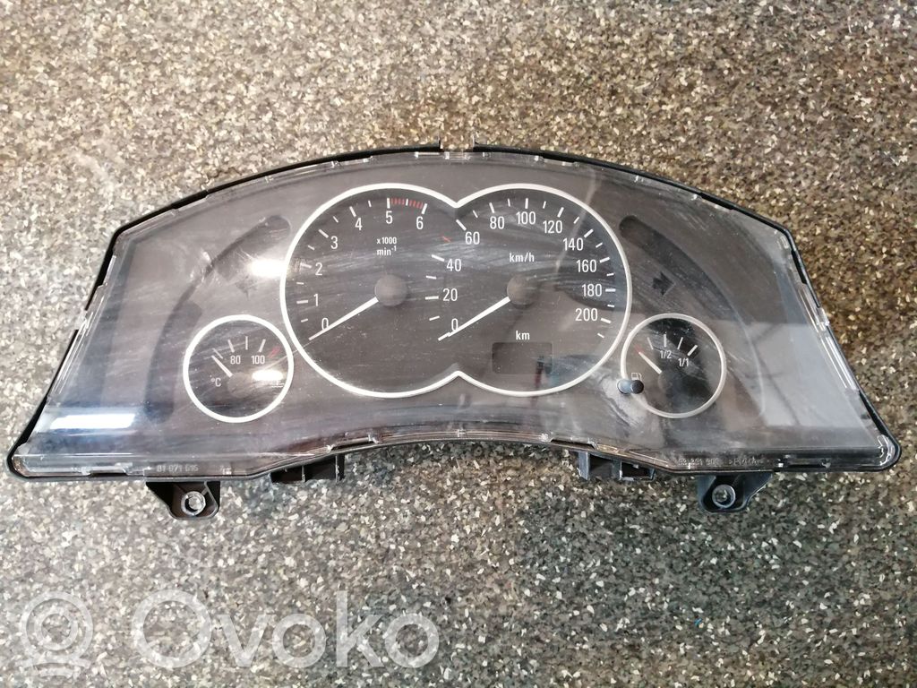 Opel Meriva A Speedometer (instrument cluster) 