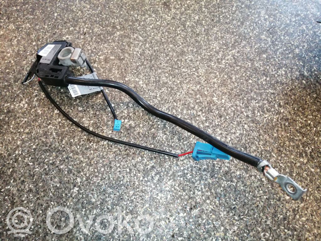 BMW 1 E81 E87 Maakaapeli, akku 