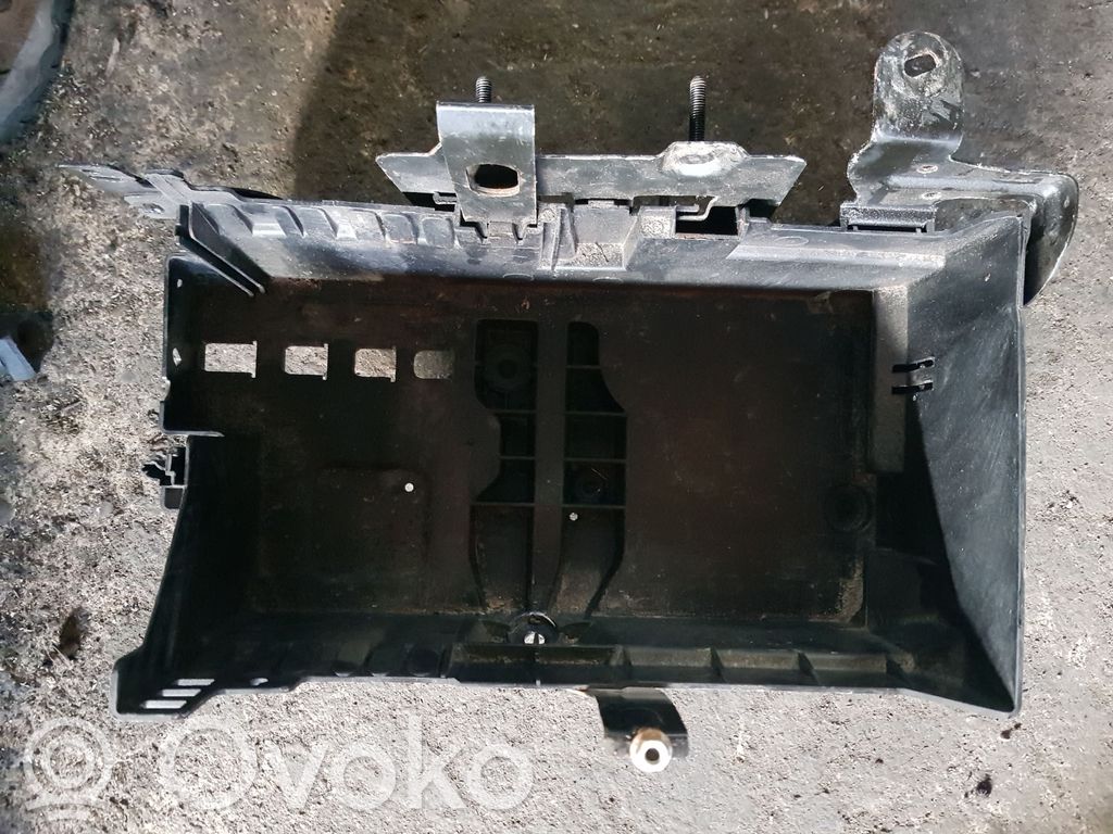 Opel Astra J Battery box tray 