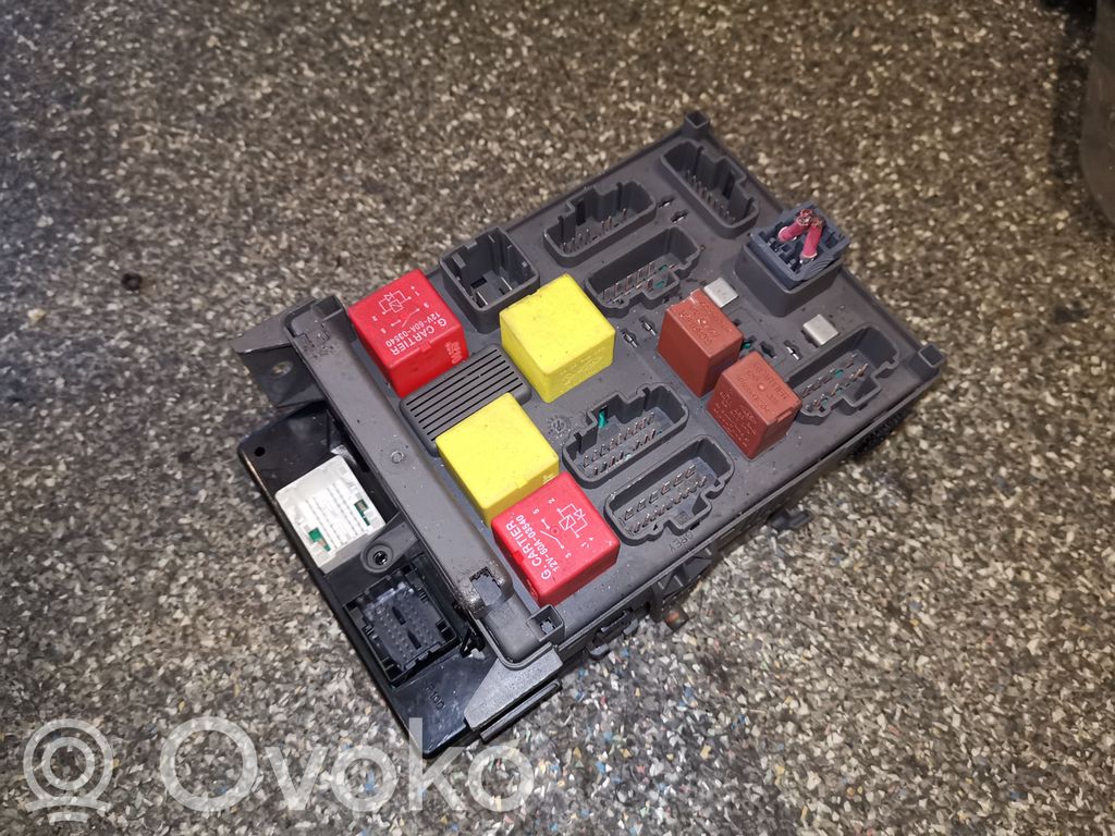 Renault Vel Satis Fuse module 