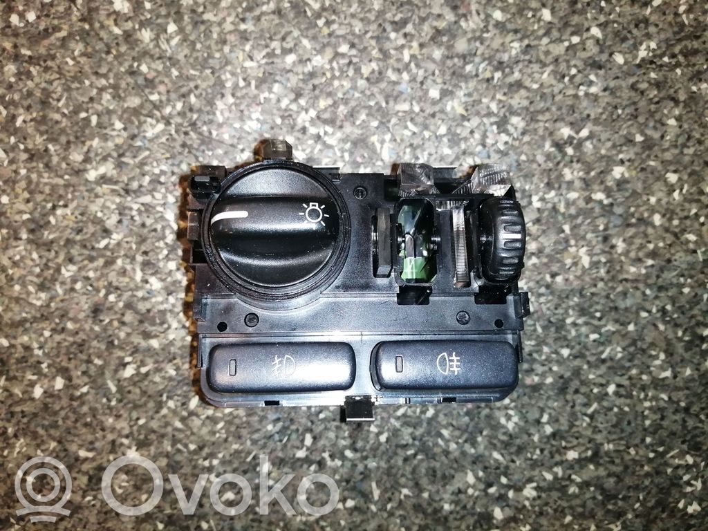 Volvo XC90 Light switch 