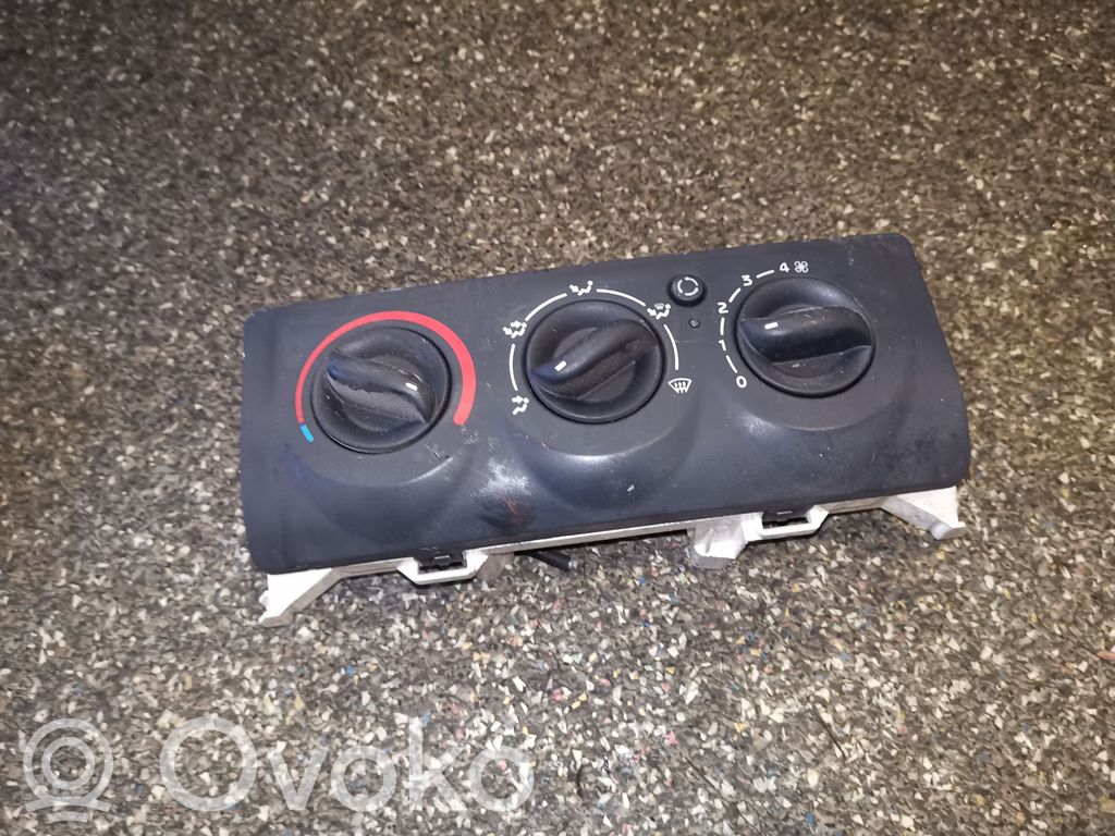 Renault Clio II Climate control unit 