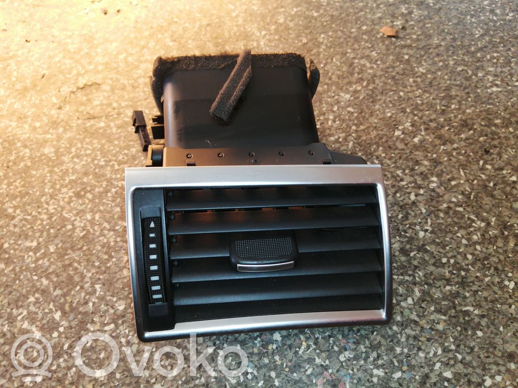 Audi A8 S8 D3 4E Šoninės oro grotelės 