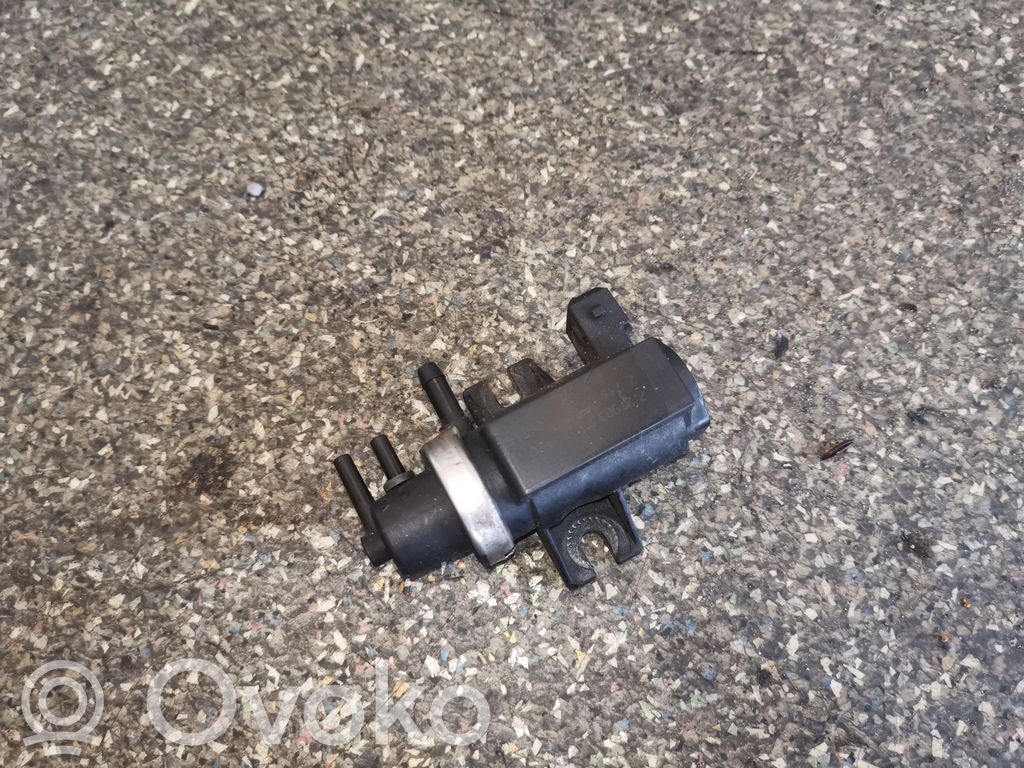 BMW 5 E39 Electroválvula del turbo 