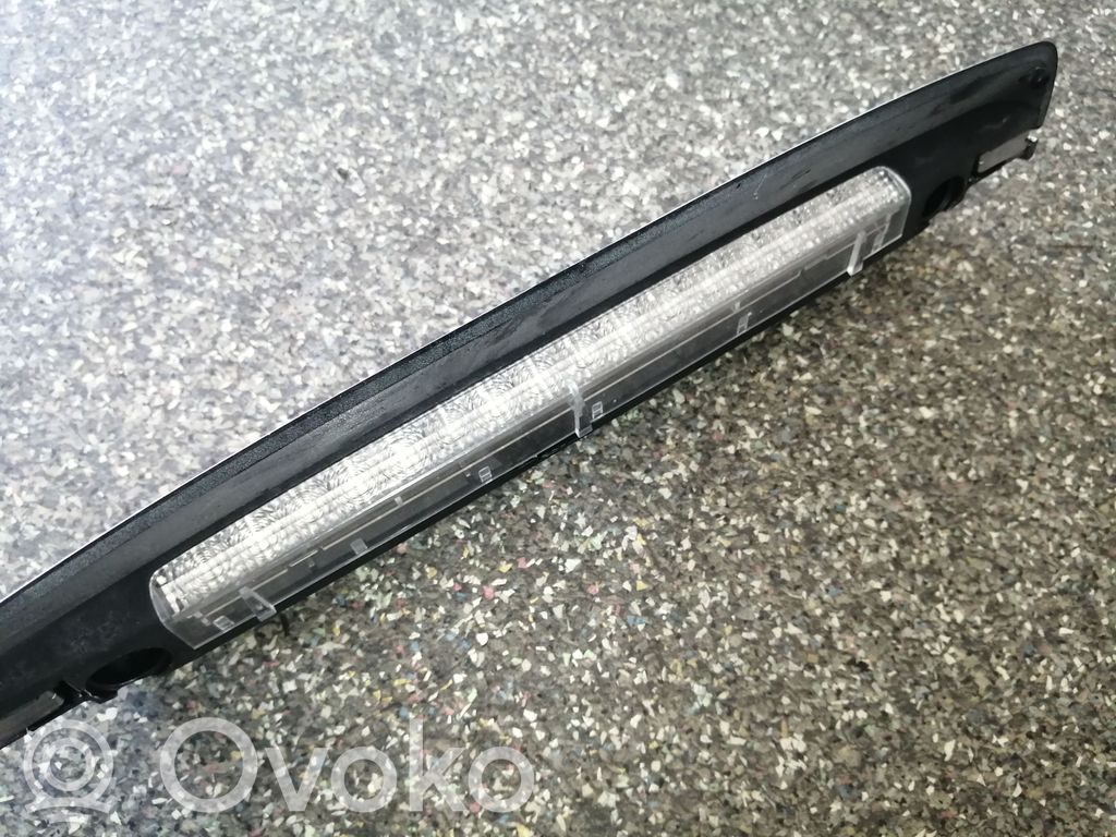 Citroen C6 Third/center stoplight 