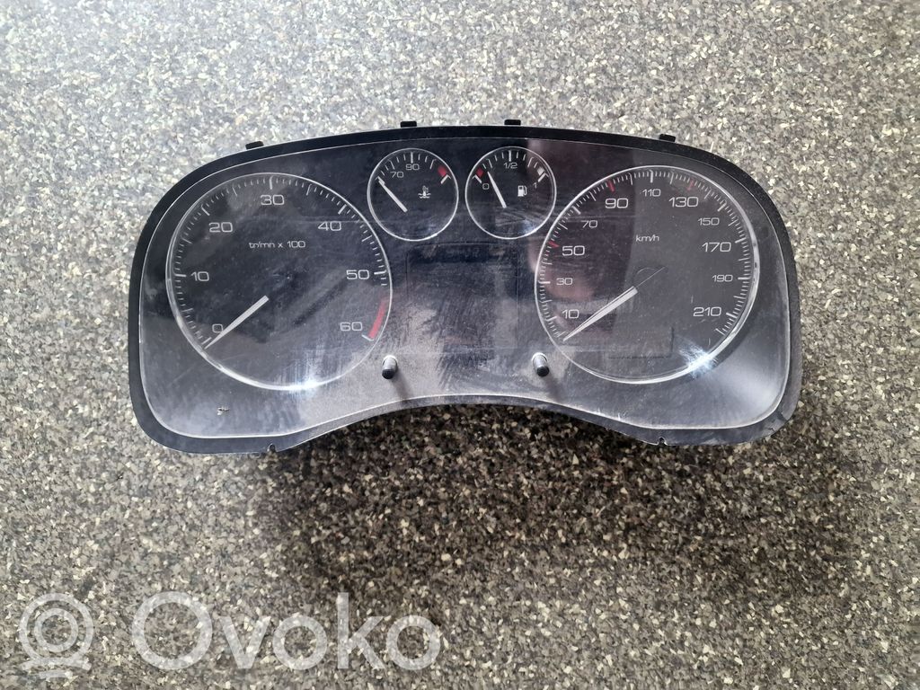 Peugeot 307 Speedometer (instrument cluster) 