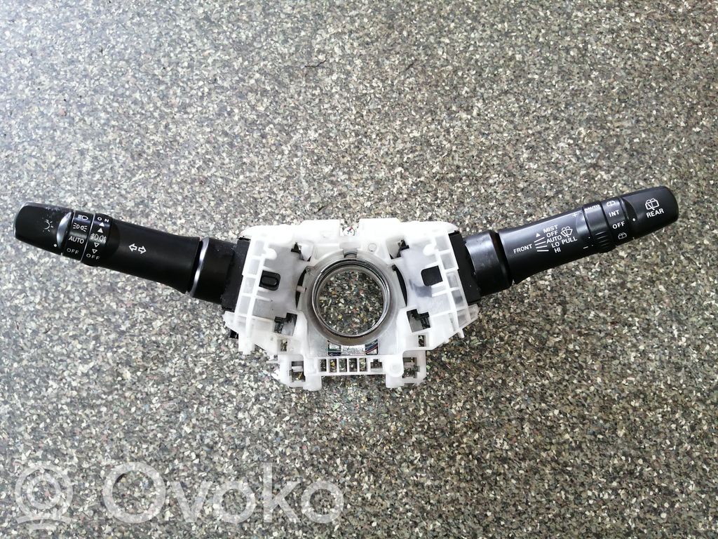 Rokturu komplekts   8600A324,17D706
