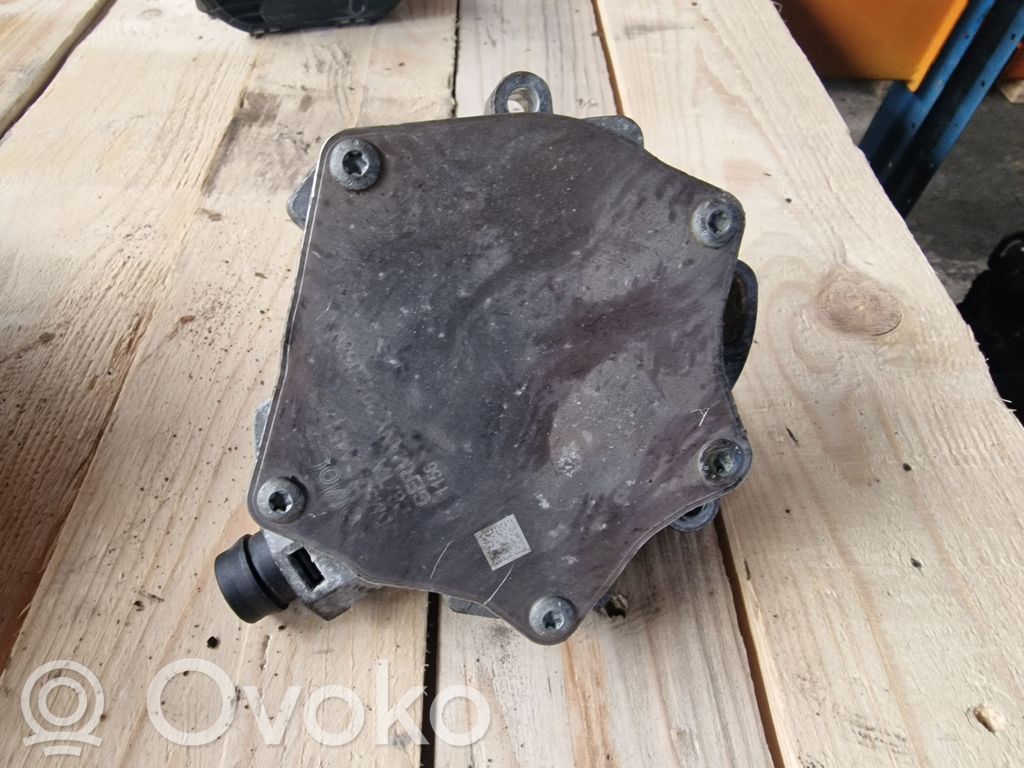 Ford Fusion II Vacuum pump 