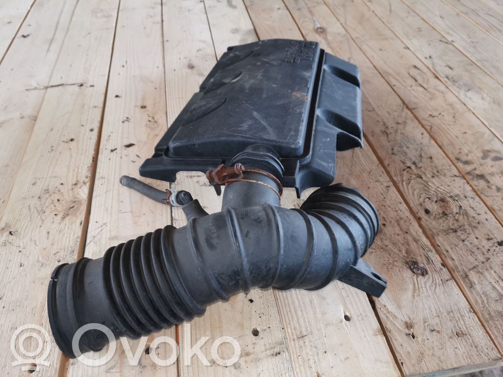 Cubierta del motor (embellecedor)   MN115519,MN180104