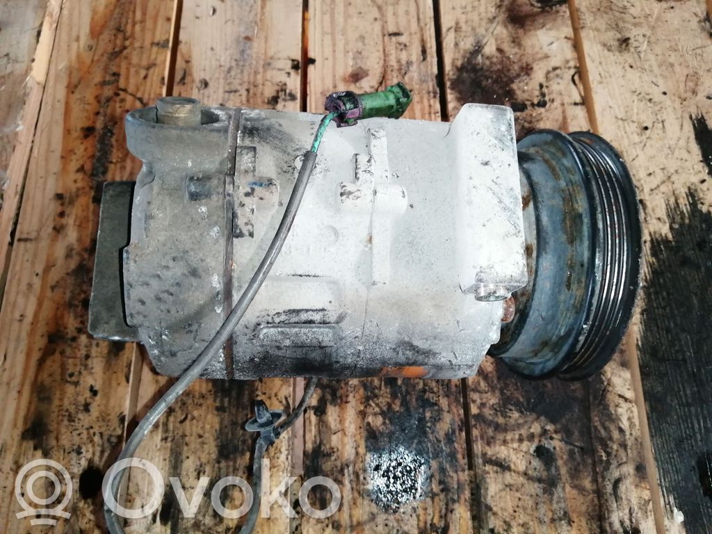 Audi A4 S4 B5 8D Kompresor / Sprężarka klimatyzacji A/C 