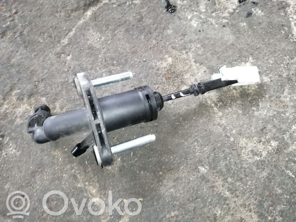 Opel Insignia A Kytkimen pääsylinteri 