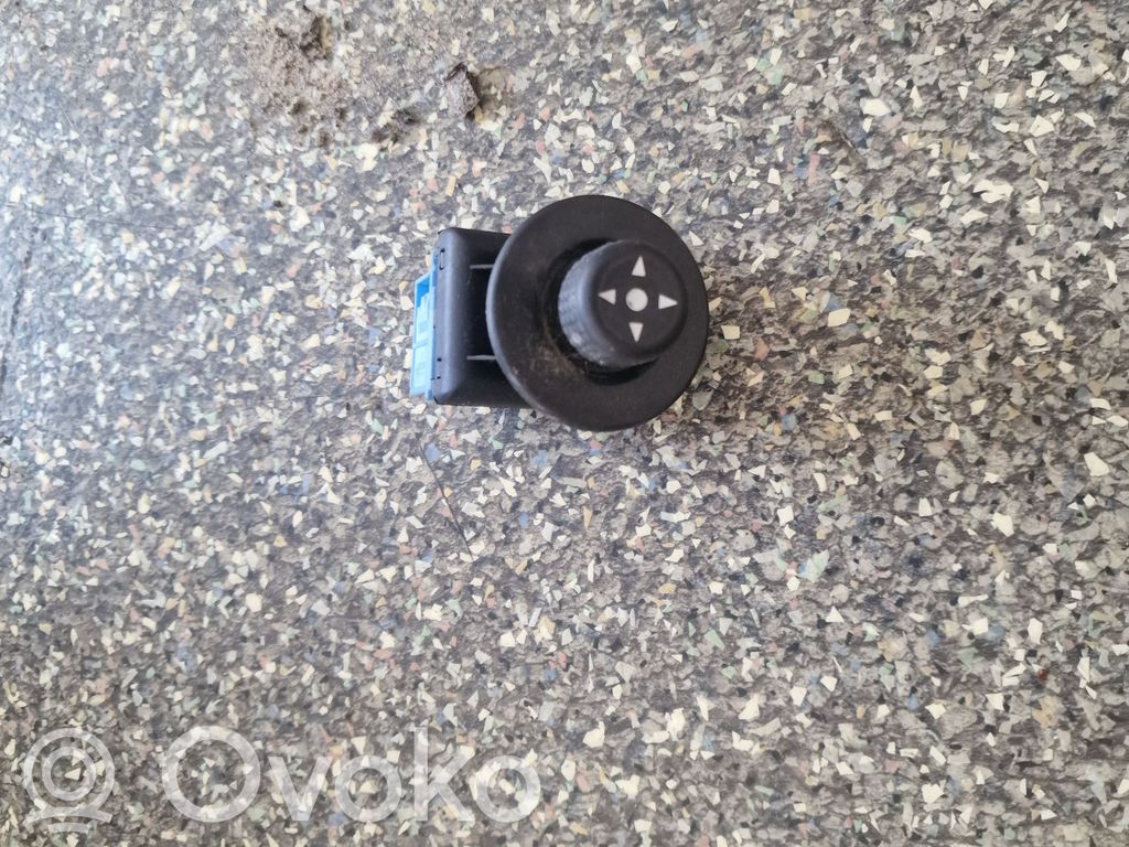 Citroen Berlingo Wing mirror switch 