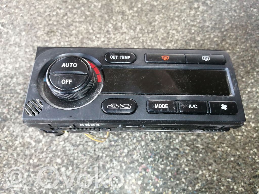 Subaru Outback Climate control unit 