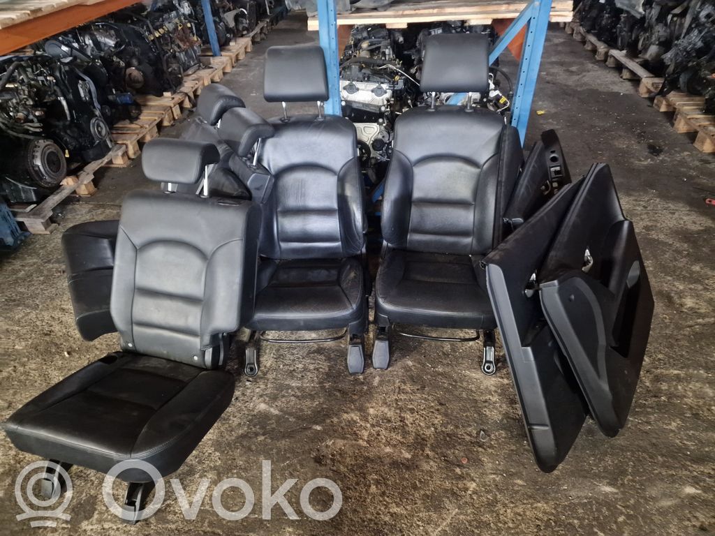 Interior set