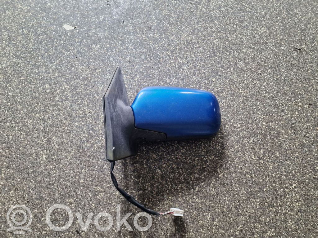Elektryczne lusterko boczne drzwi przednich   01039