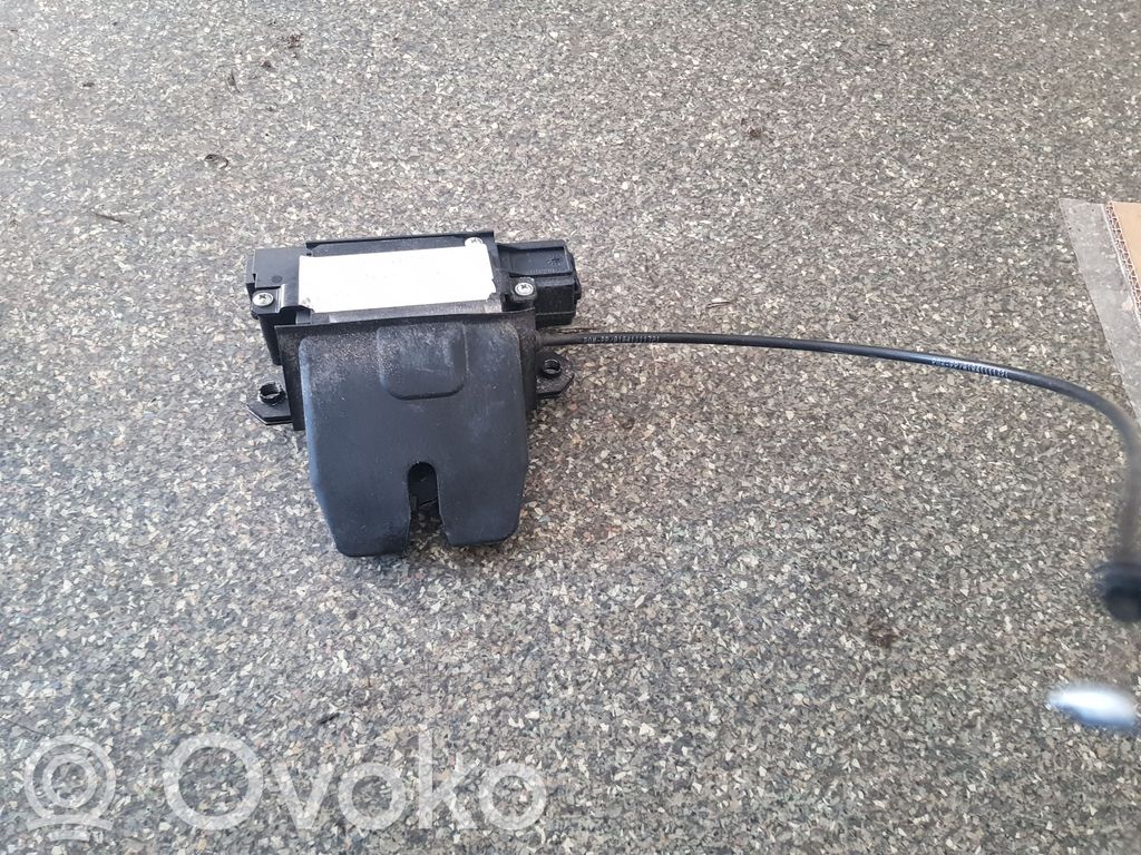 Ford Focus C-MAX Spyna galinio dangčio 
