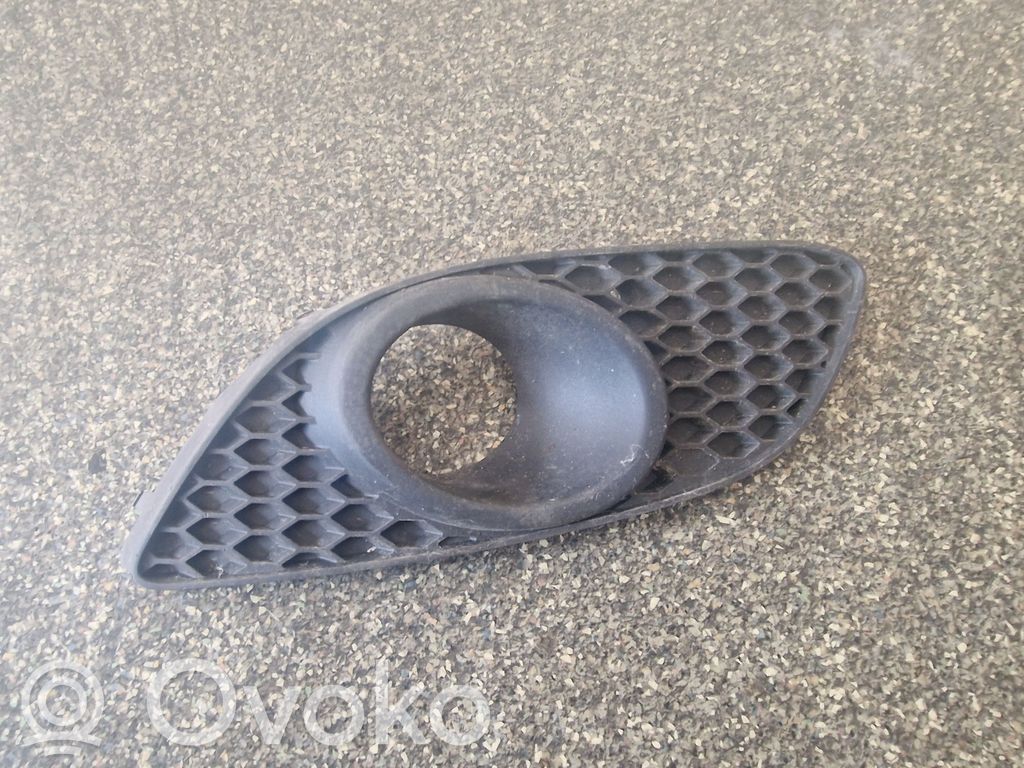 Opel Zafira B Krata halogenu 