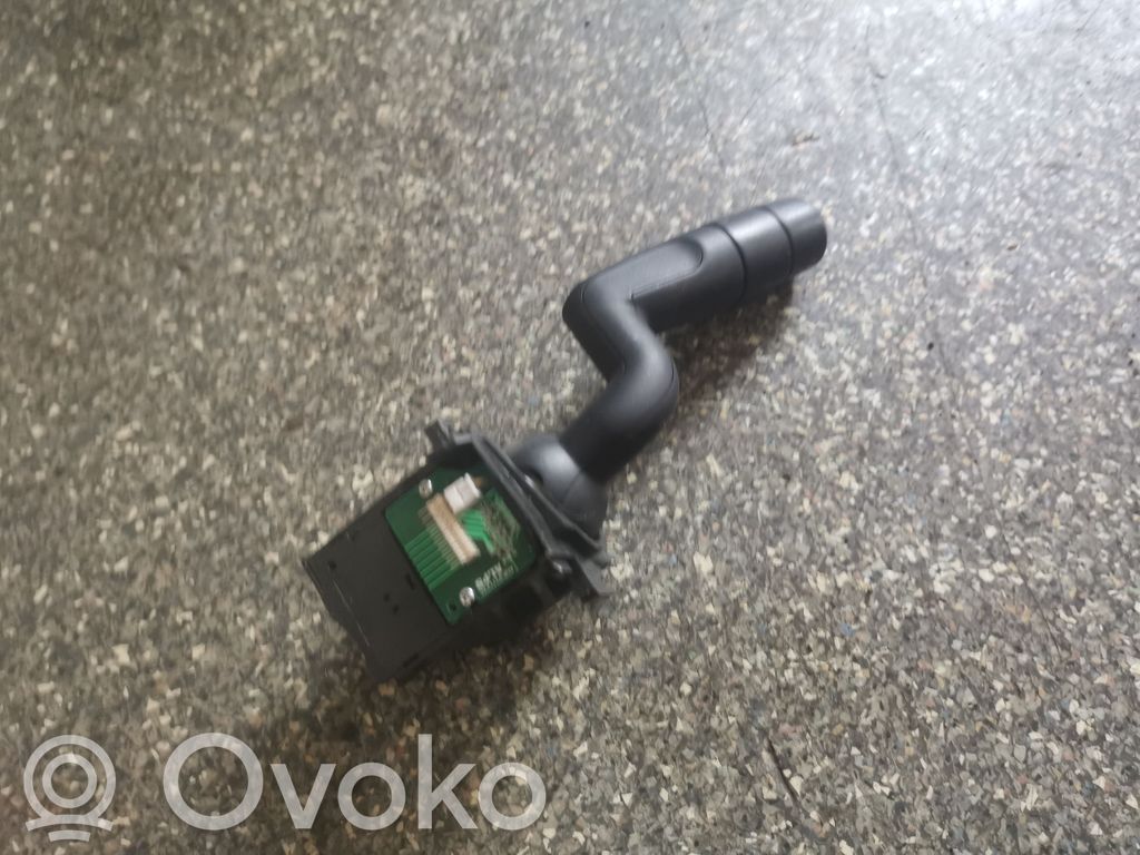 Land Rover Freelander 2 - LR2 Manetka / Przełącznik kierunkowskazów 