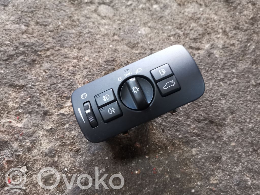 Volvo V70 Light switch 