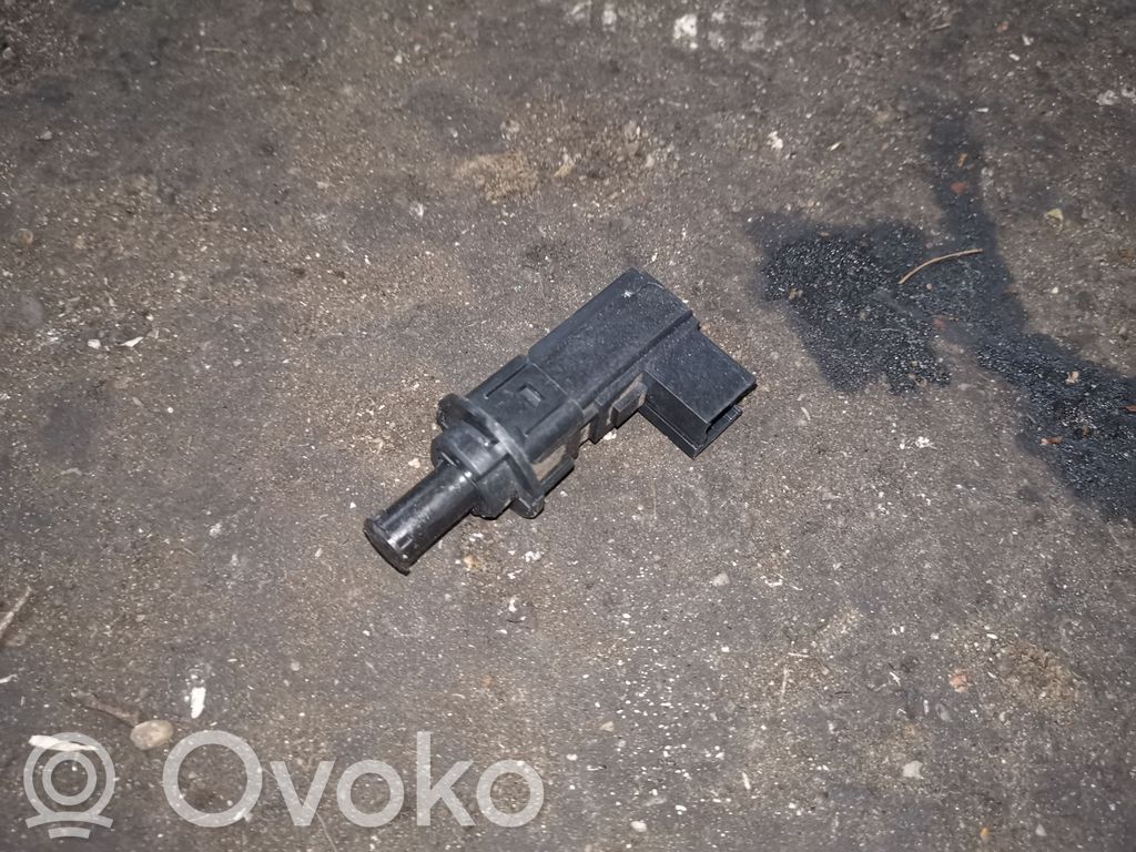 Dodge Durango III Brake pedal sensor switch 