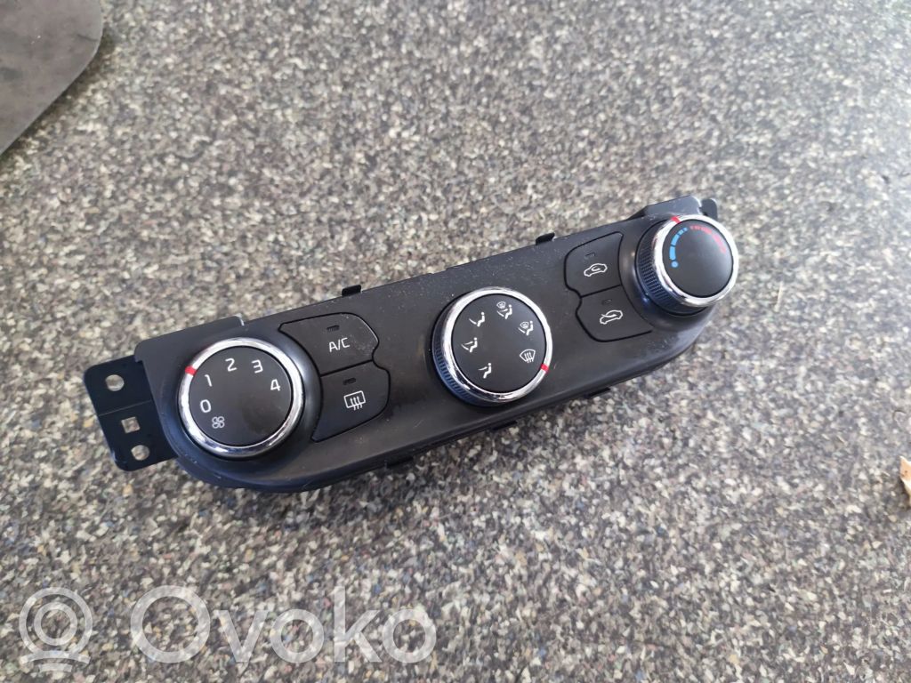 KIA Ceed Climate control unit 
