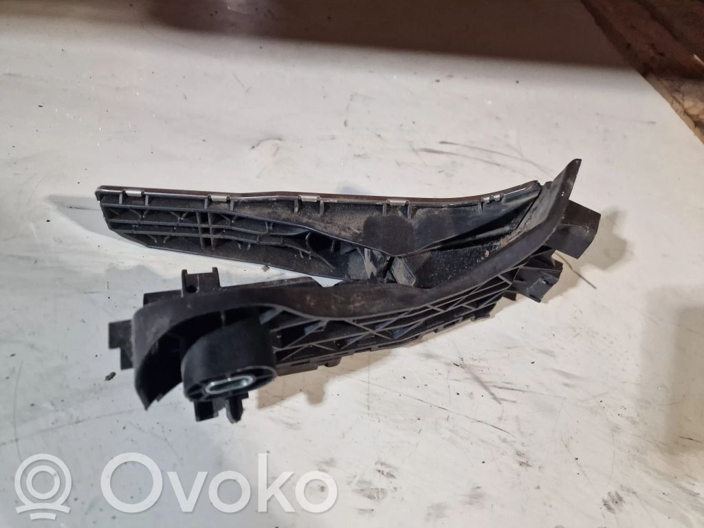 Volkswagen Scirocco Akceleratoriaus pedalas 