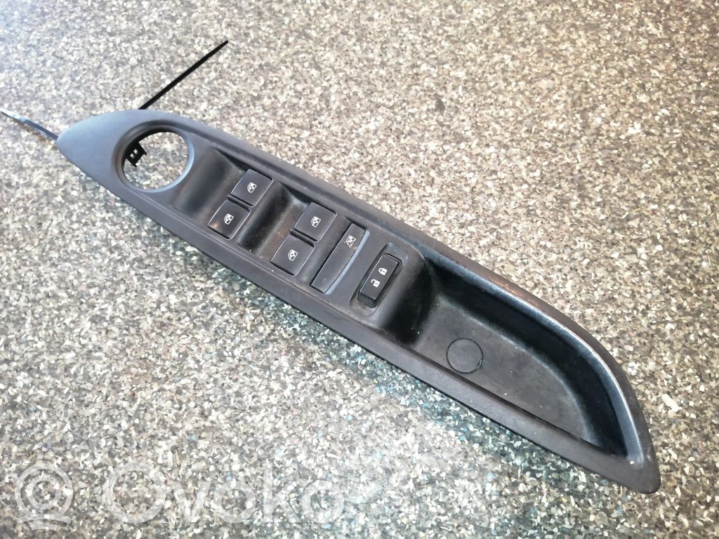 Buick Encore I Electric window control switch 