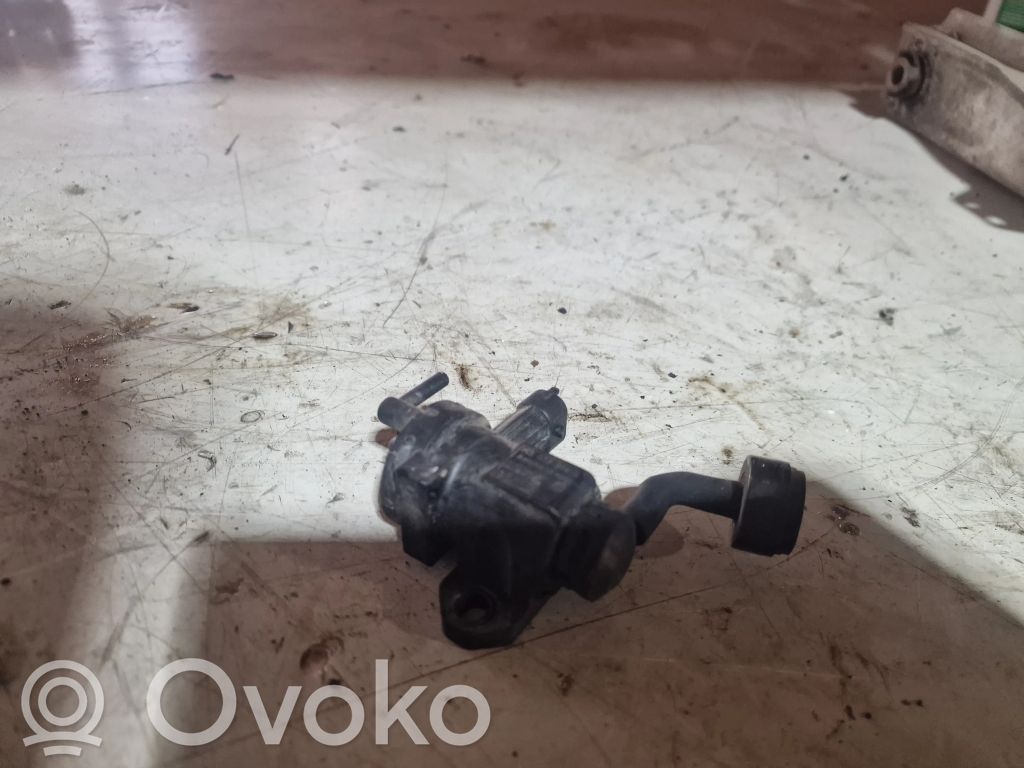 Audi A2 Zawór podciśnienia / Elektrozawór turbiny 