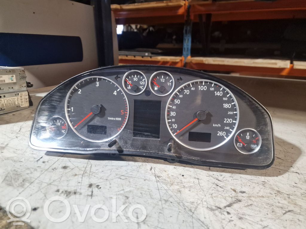 Audi A6 S6 C5 4B Speedometer (instrument cluster) 