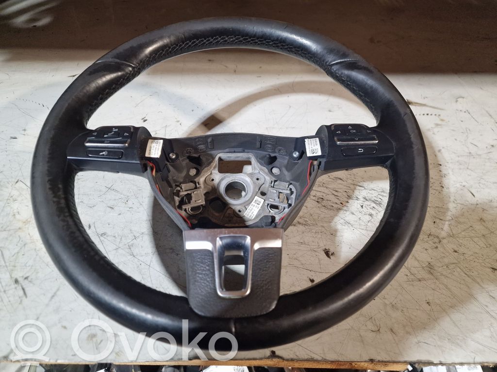 Volkswagen PASSAT CC Kierownica 