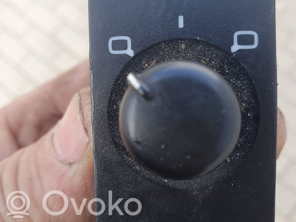 Audi A6 S6 C5 4B Interruptor del espejo lateral 