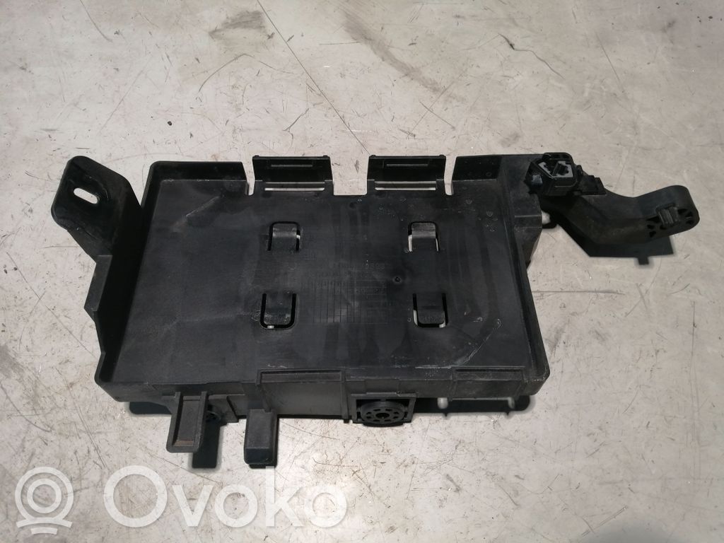 Buick Encore GX I Engine control unit holder 