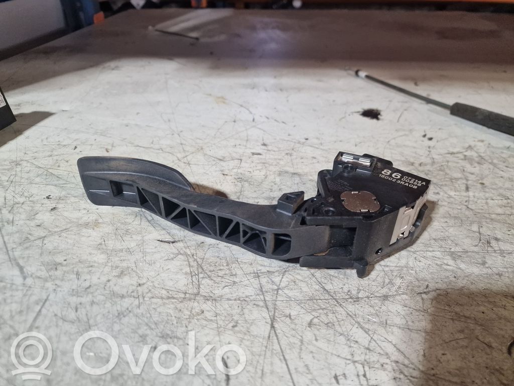 Nissan Juke I F15 Accelerator throttle pedal 