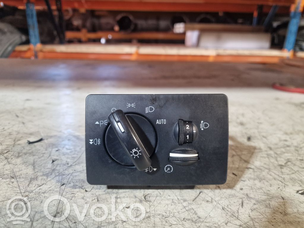 Ford Focus Light switch 
