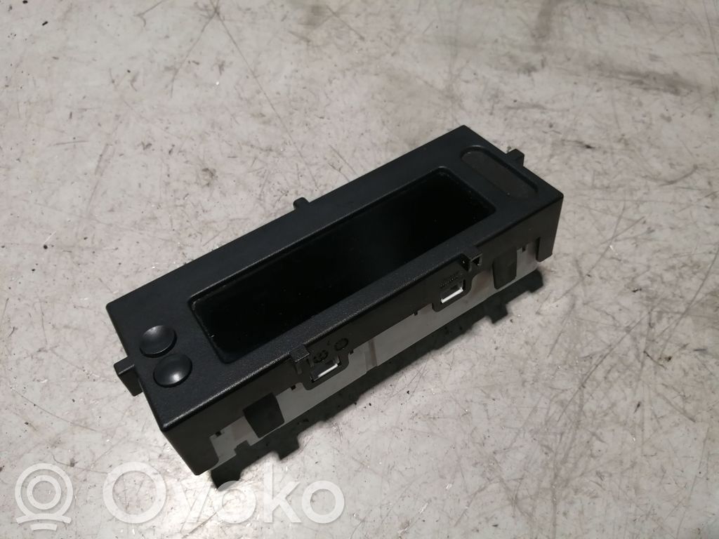 Renault Megane III Screen/display/small screen 