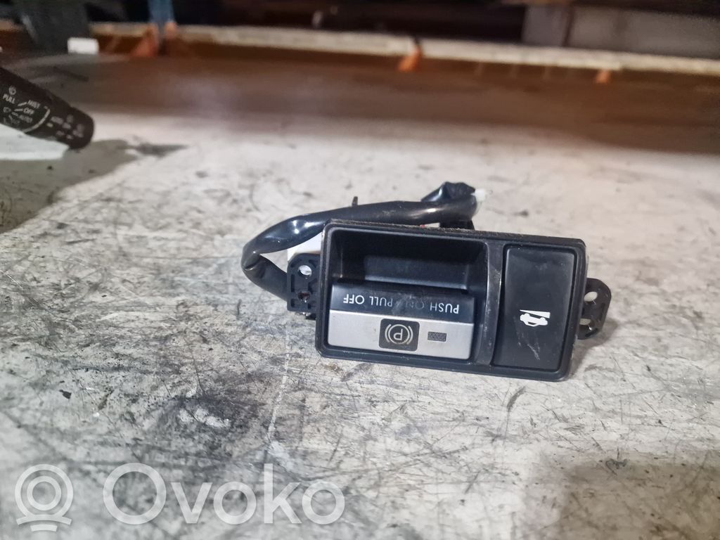 Subaru Outback Rokas bremzes slēdzis 