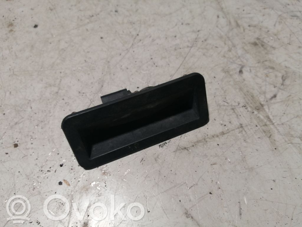 Tailgate opening switch   6M5119B514AB