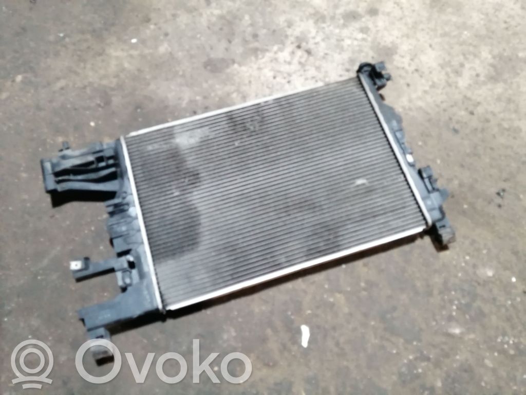 Opel Astra J Dzesēšanas šķidruma radiators 