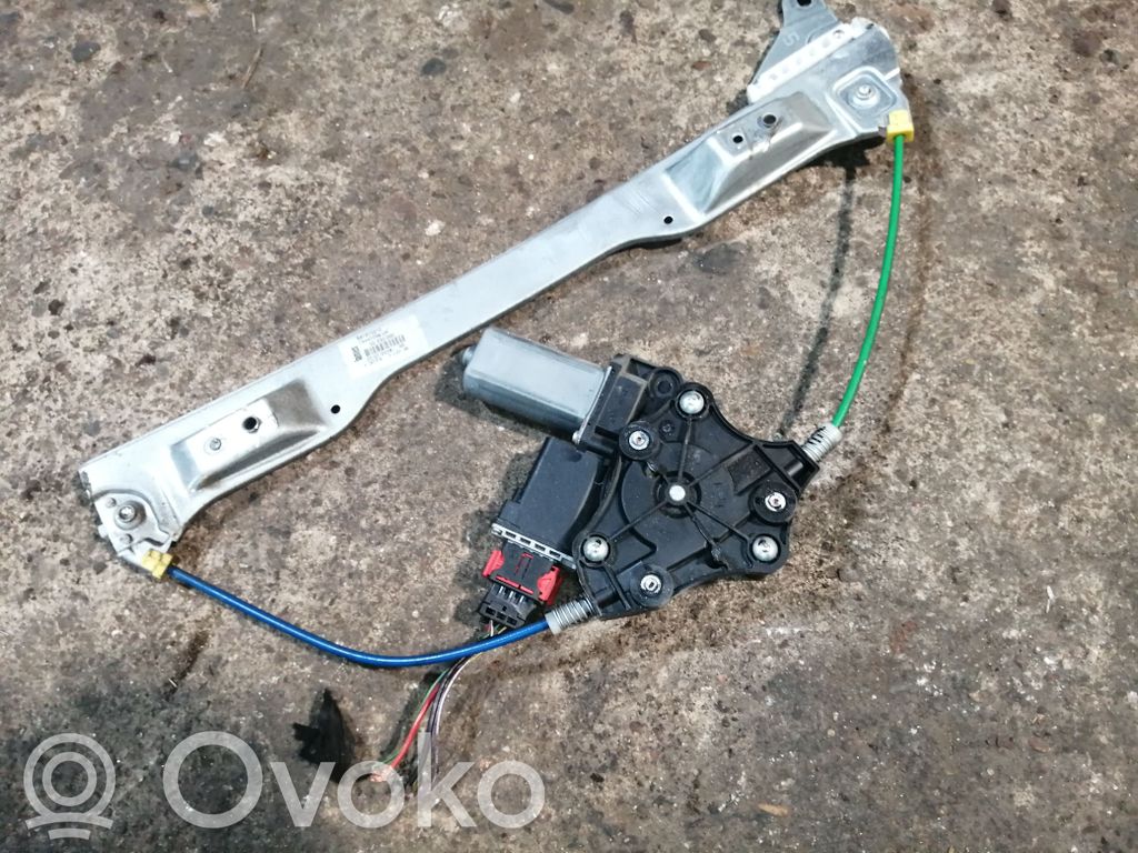 Opel Corsa D Front door window regulator with motor 