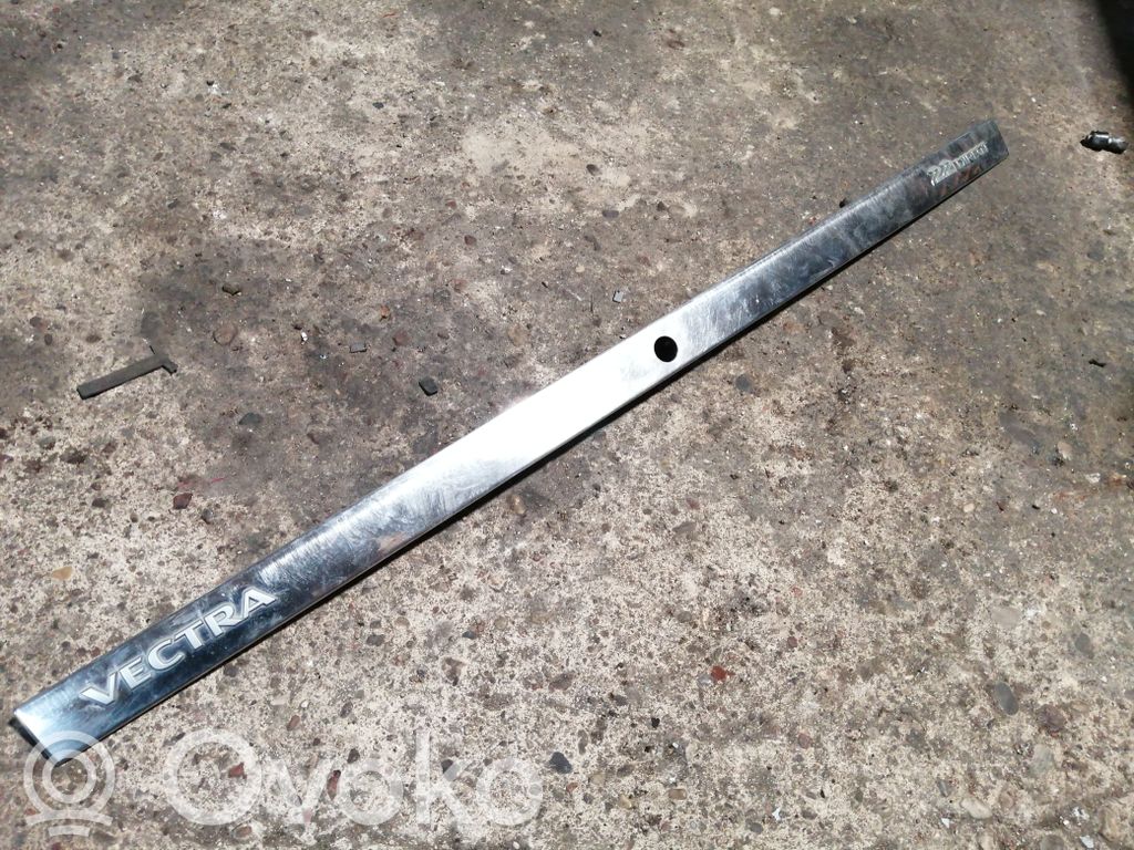 Opel Vectra C Mască capotă portbagaj 