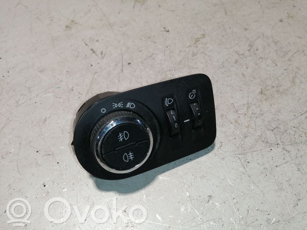 Opel Meriva B Light switch 