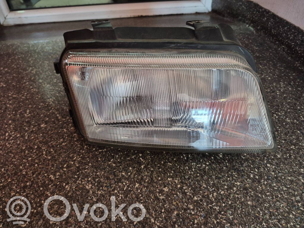 Audi A4 S4 B5 8D Priekšējais lukturis 