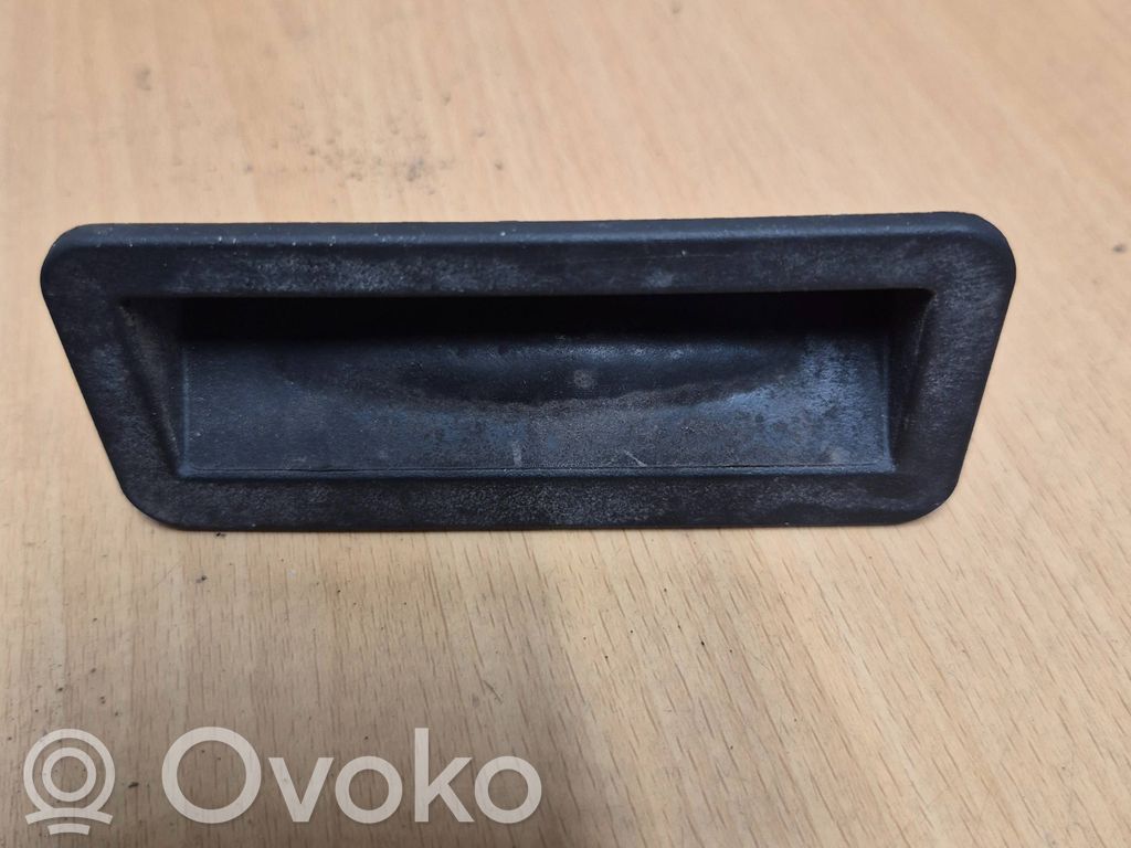 Tailgate opening switch   C1BB19B514AA