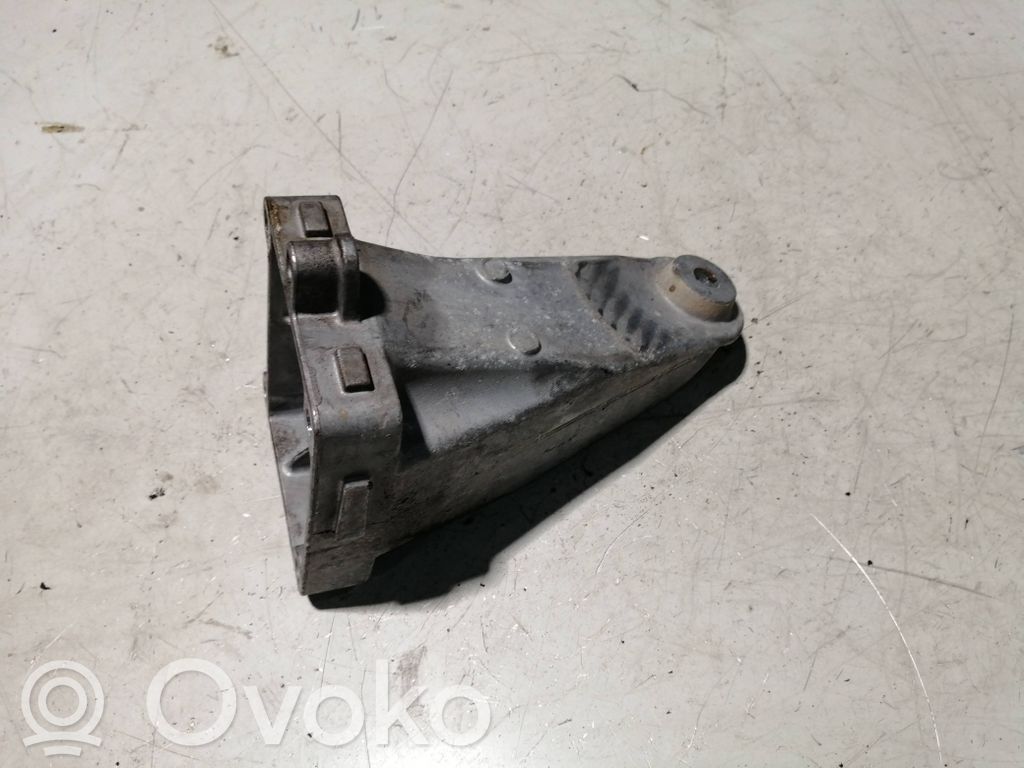Mercedes-Benz C W204 Suport motor 