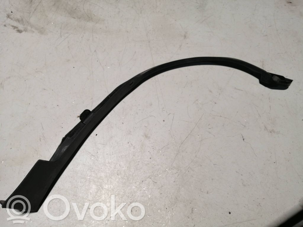 Toyota bZ4X Listwa błotnika tylnego 