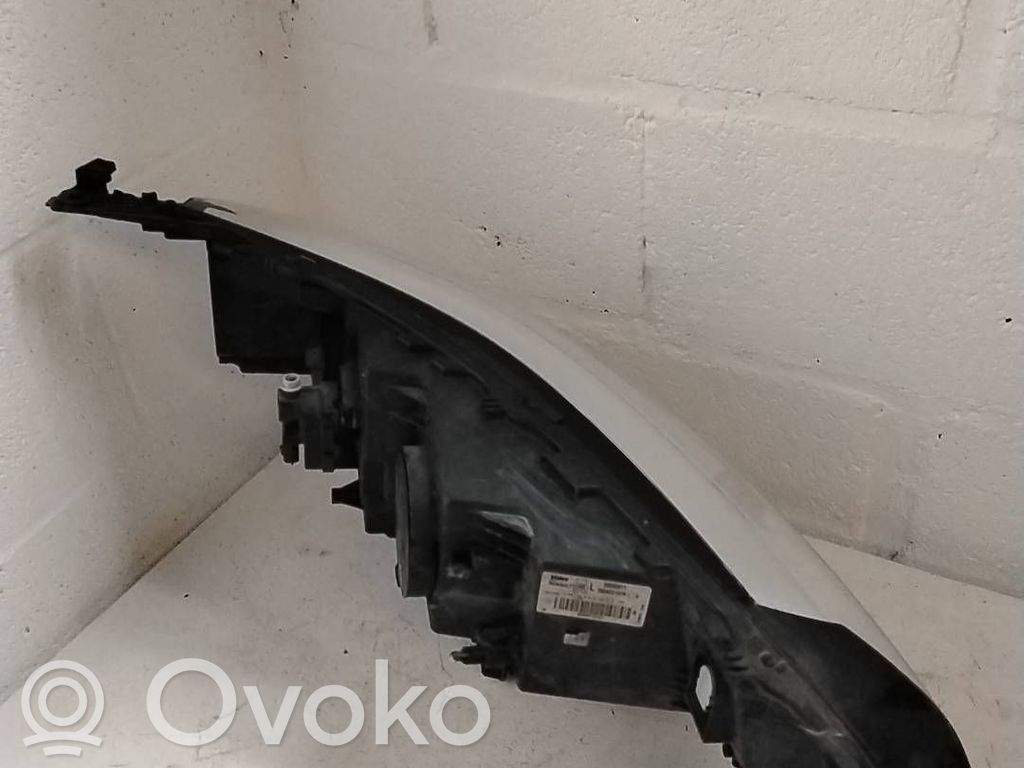 Scheinwerfer   90060911,260603157R
